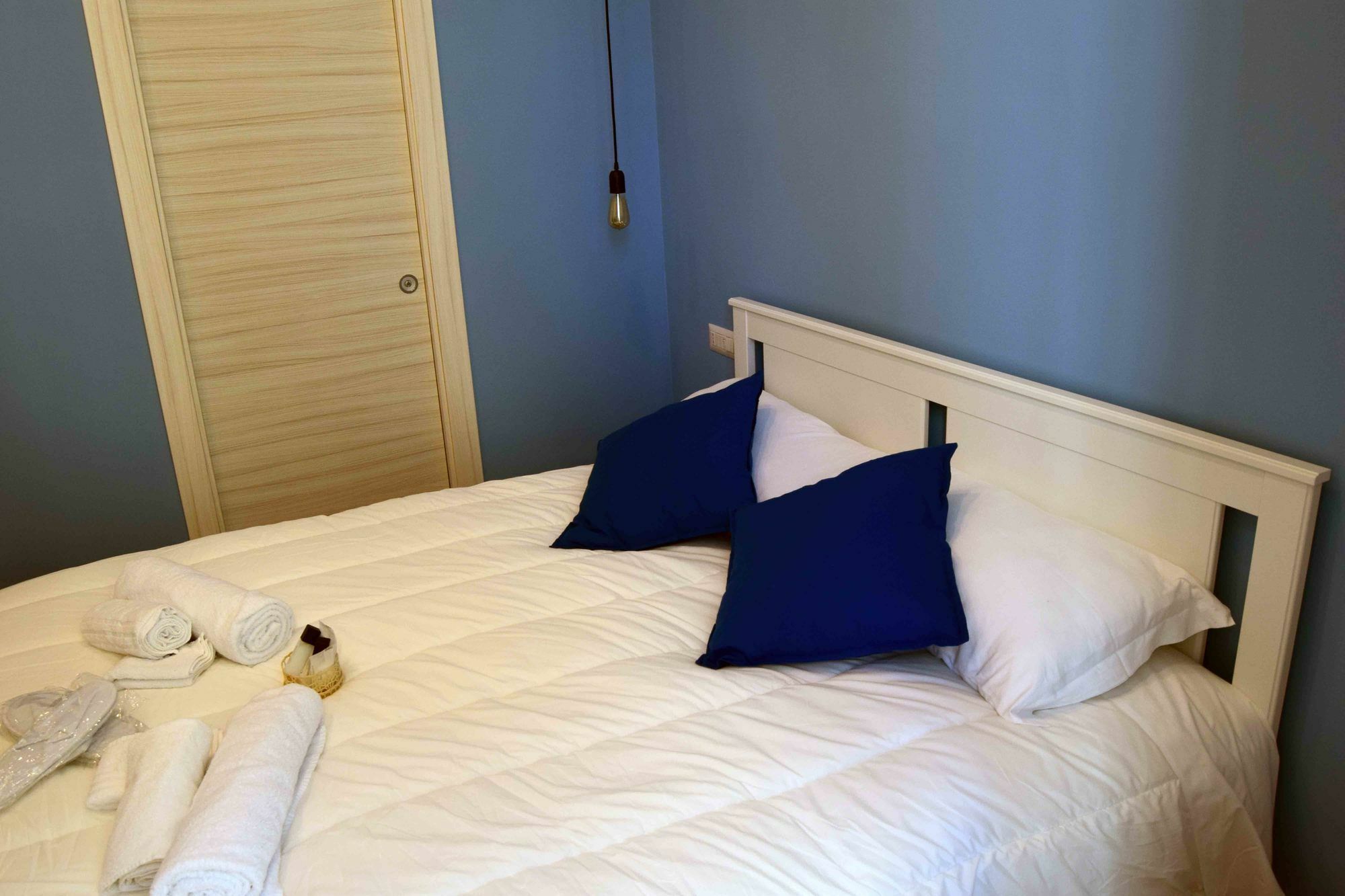 נאפולי B&B Monserrato מראה חיצוני תמונה